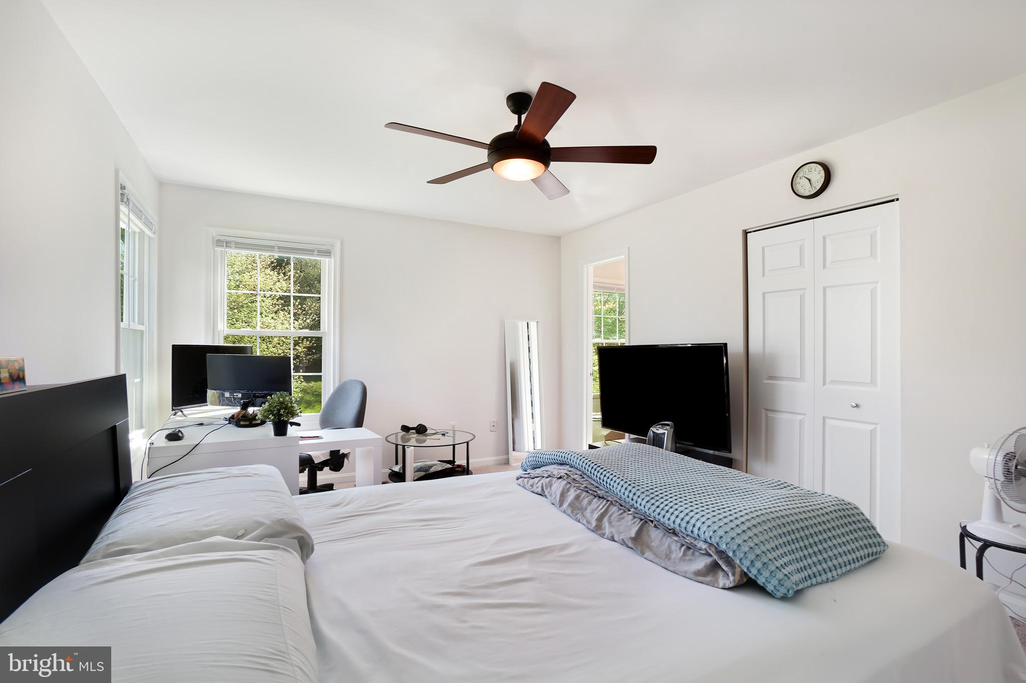 VILL AT MANCHESTER FARMS - Residential