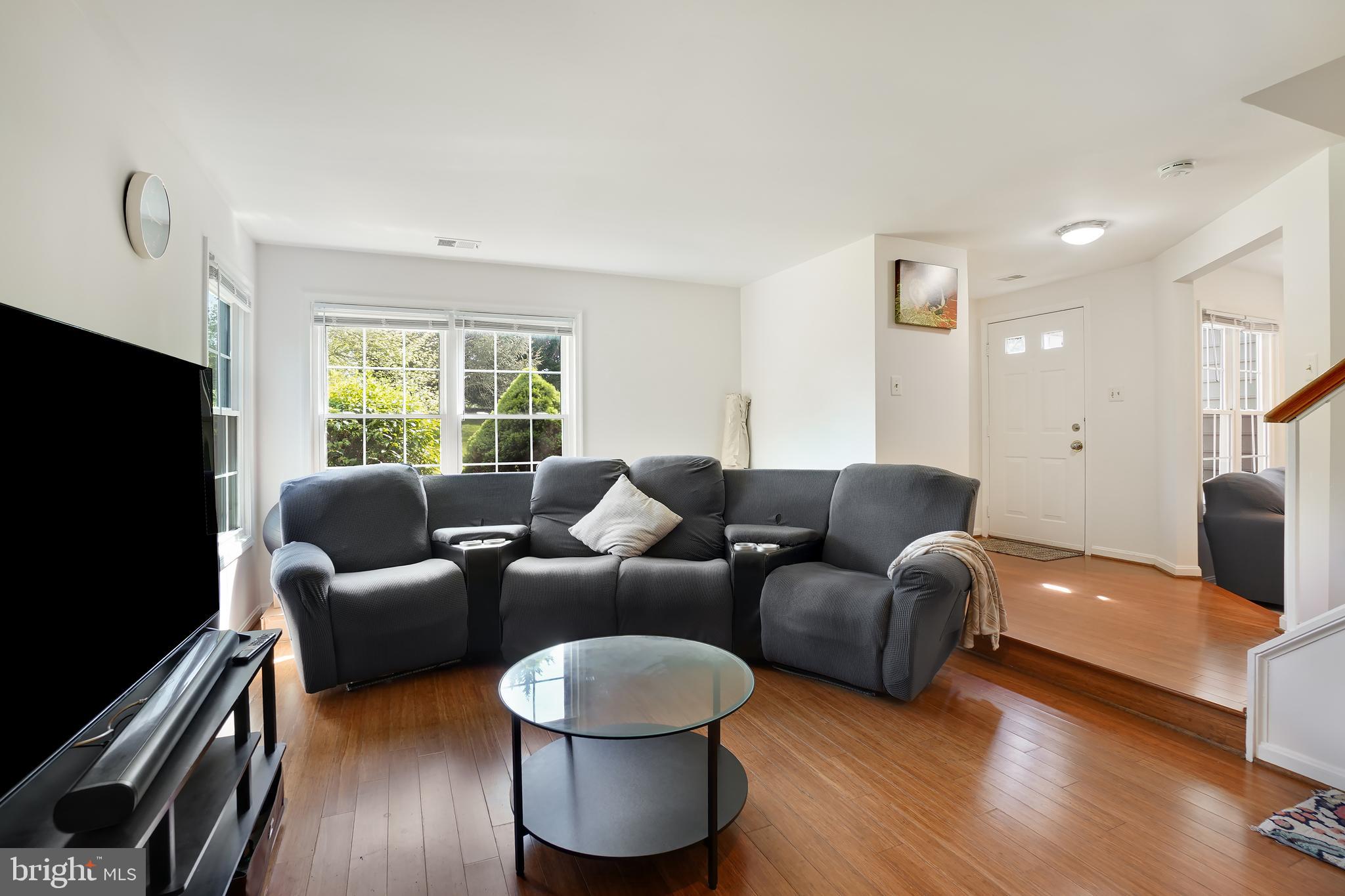 VILL AT MANCHESTER FARMS - Residential