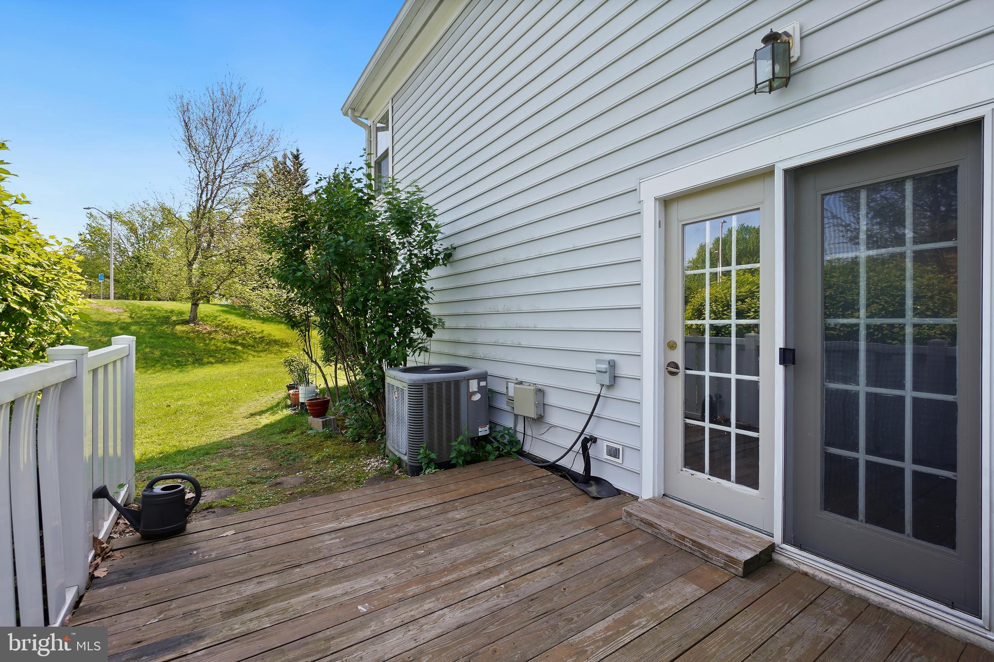 VILL AT MANCHESTER FARMS - Residential