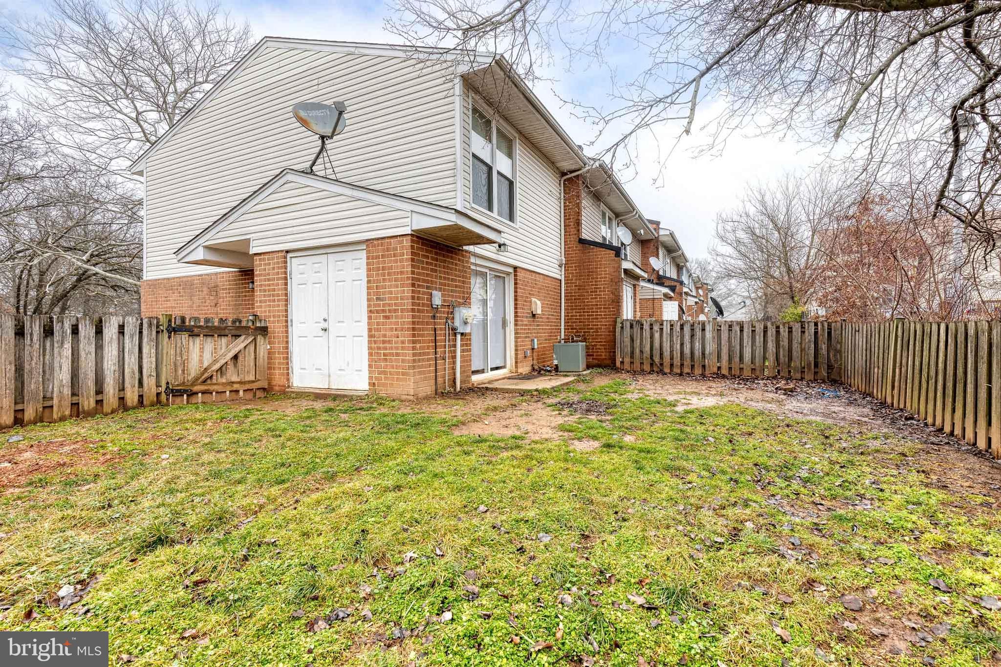 LAURELWOOD - Residential