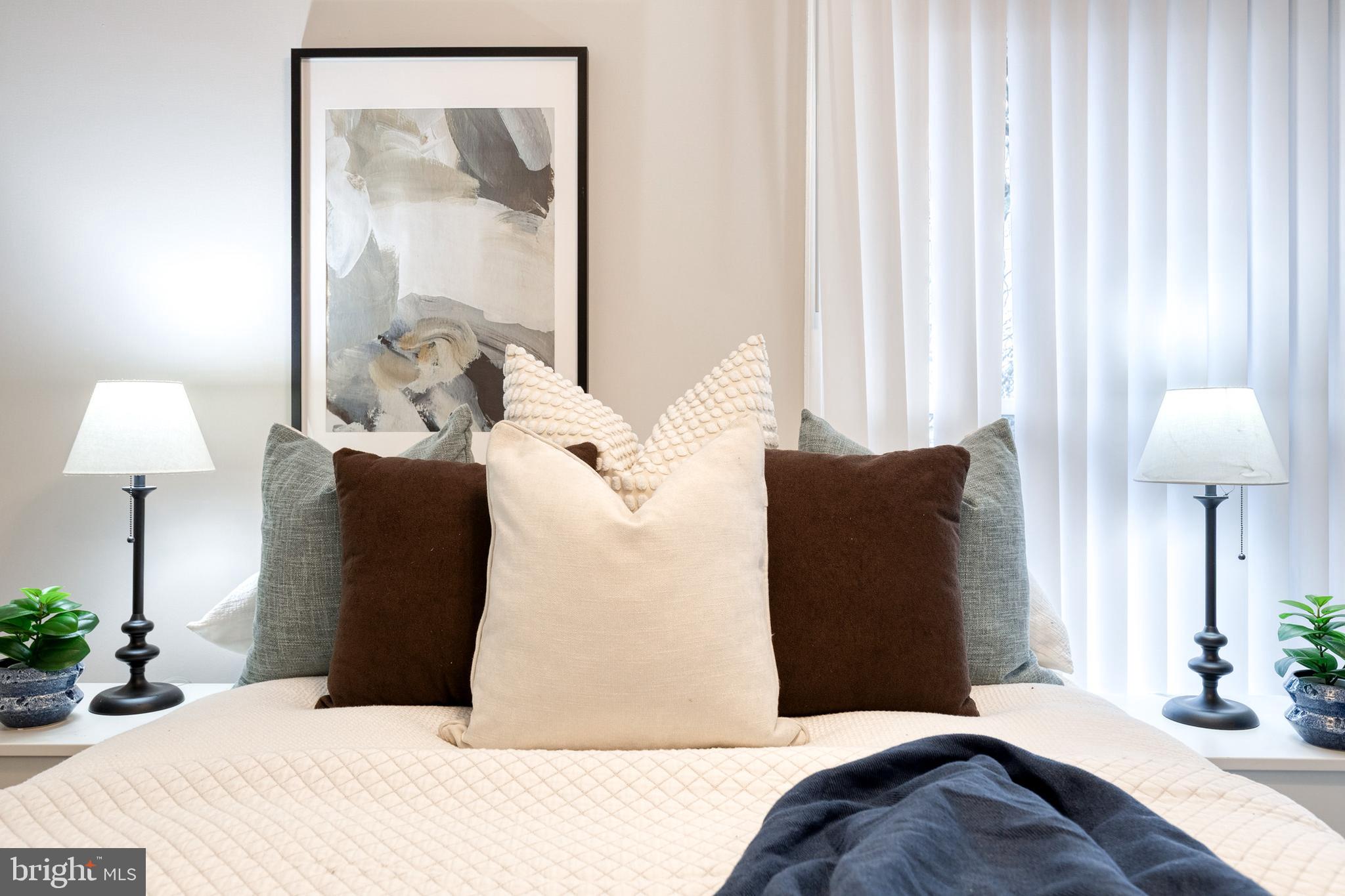 LAURELWOOD - Residential