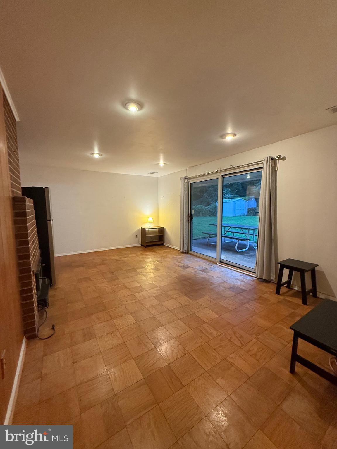 NORTH SPRINGFIELD - Residential