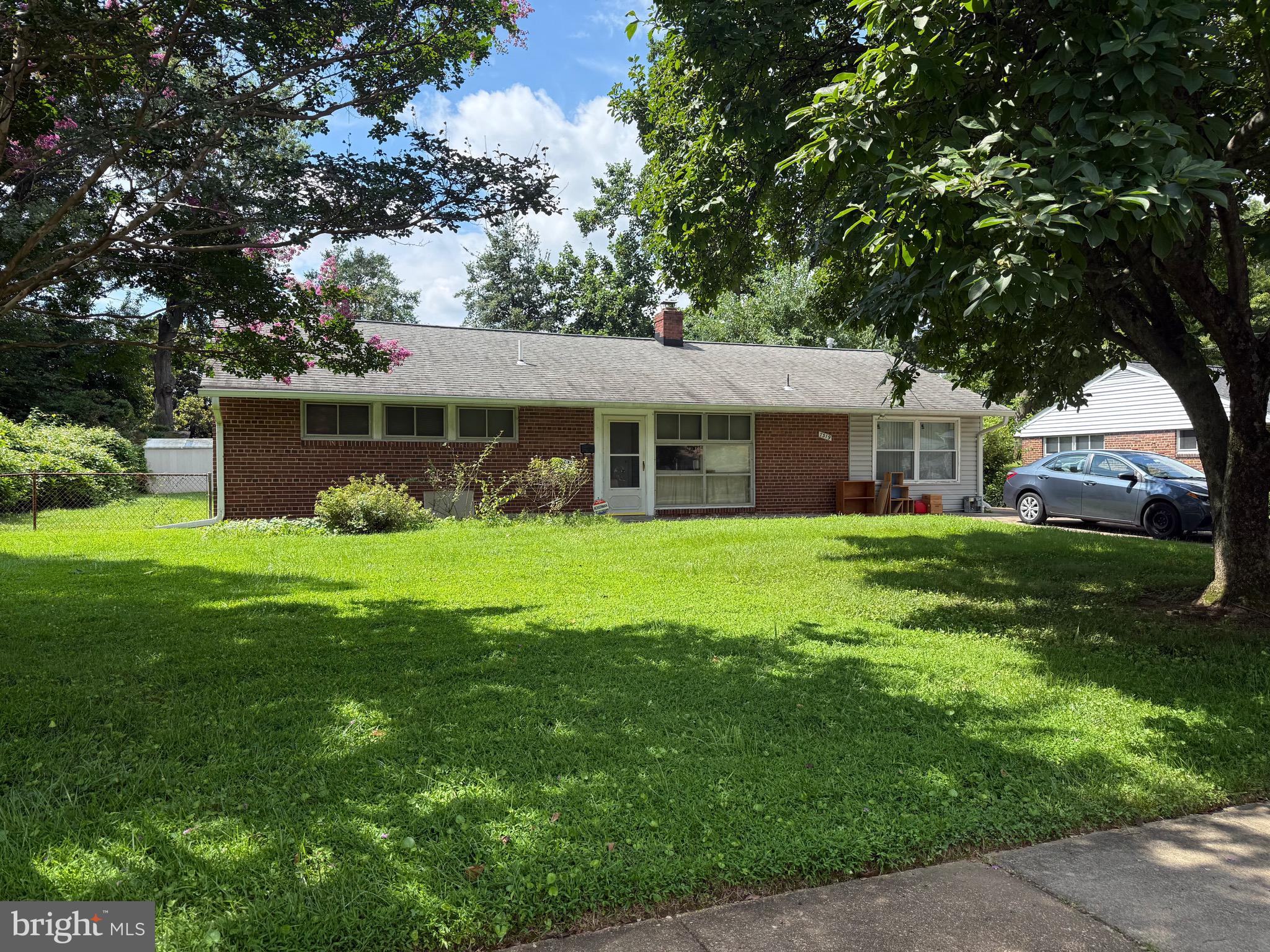 NORTH SPRINGFIELD - Residential