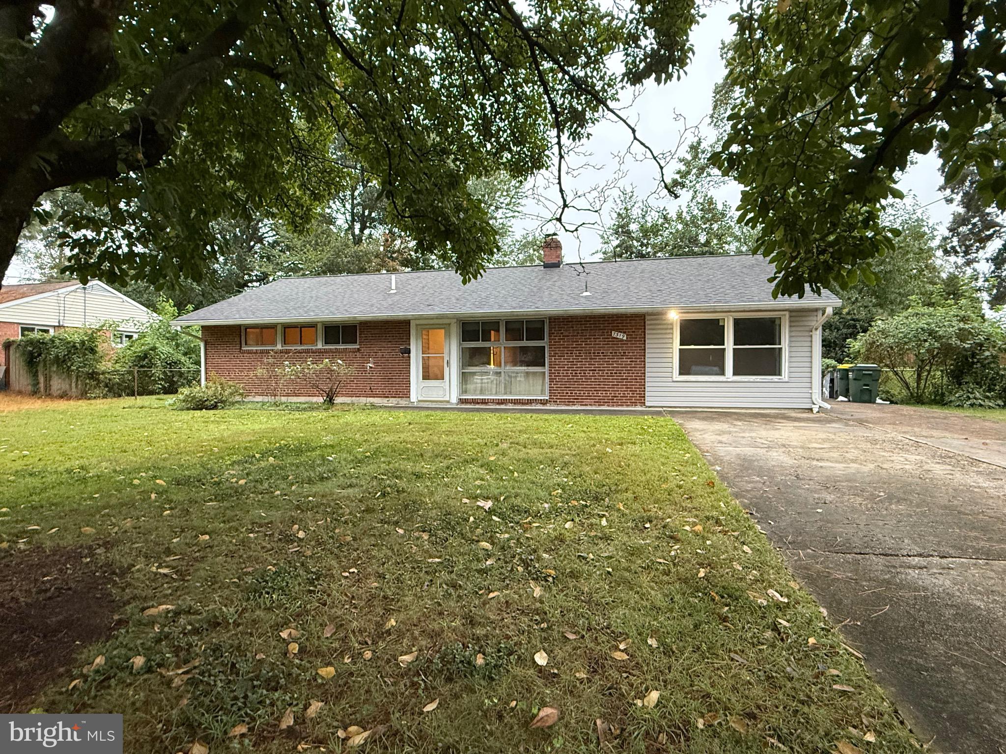 NORTH SPRINGFIELD - Residential