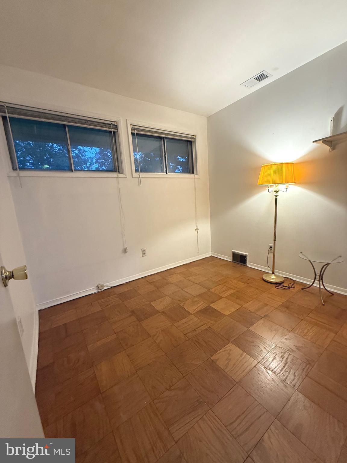 NORTH SPRINGFIELD - Residential