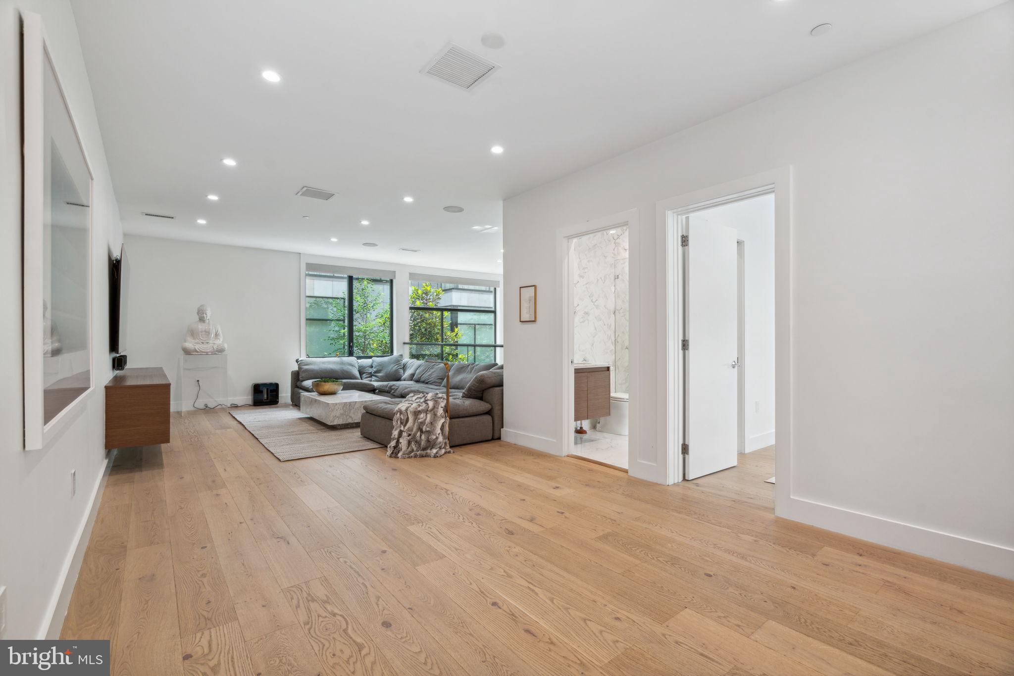 FITLER SQUARE - Residential