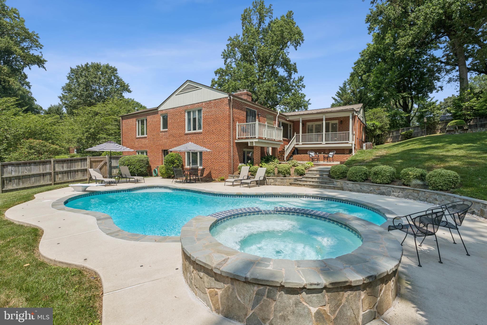 9613 BARROLL LANE