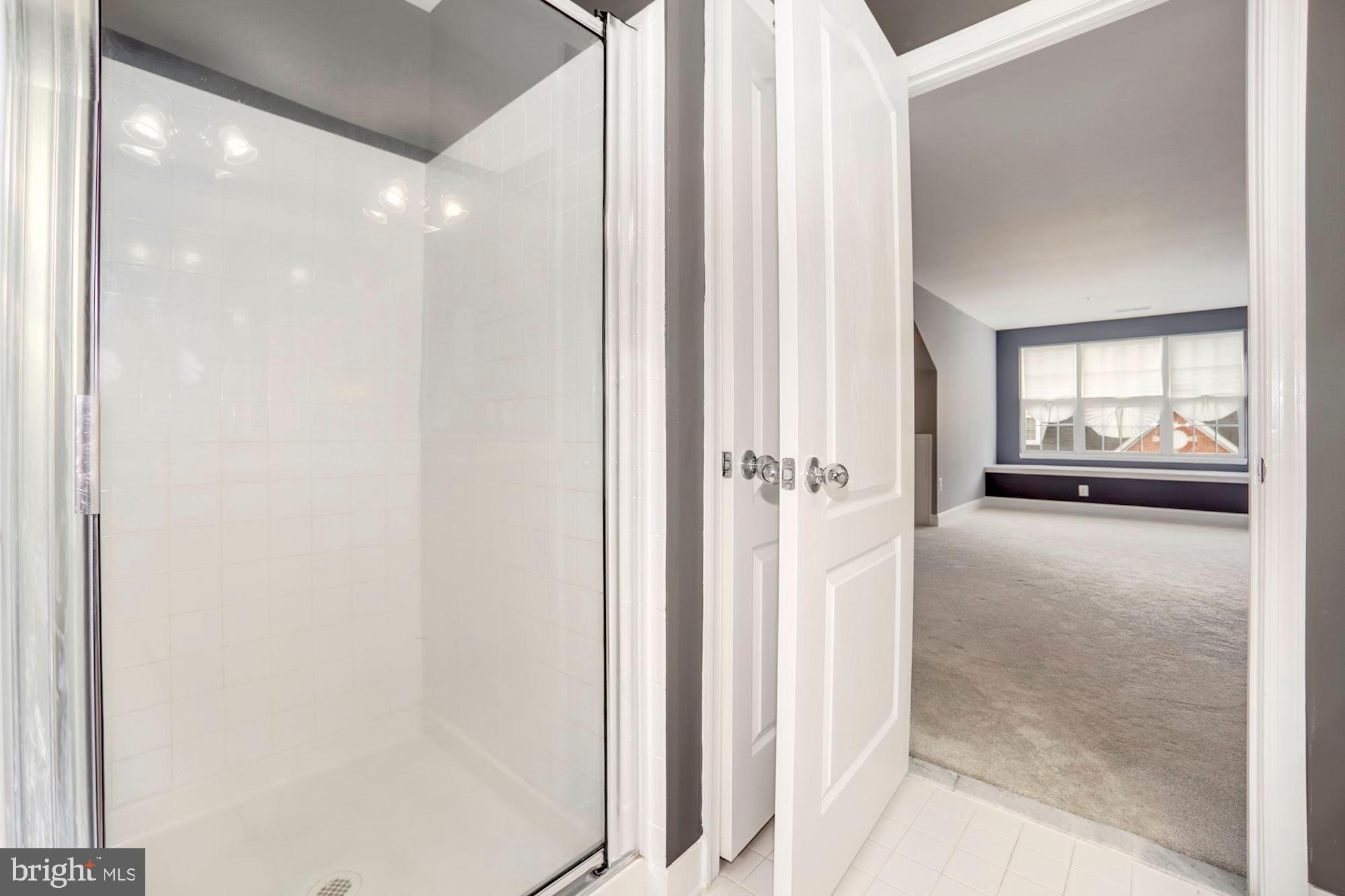 RIVERWATCH IND HEAD - Residential