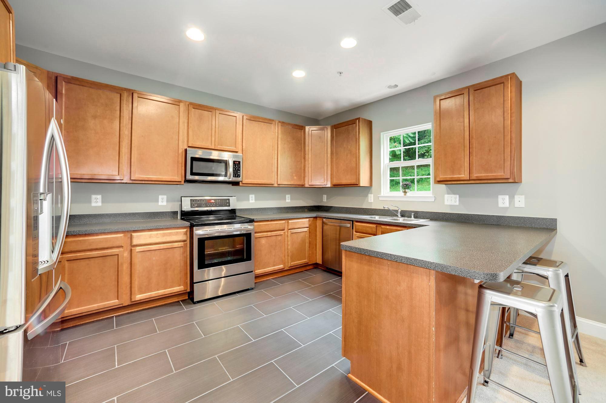 RIVERWATCH IND HEAD - Residential