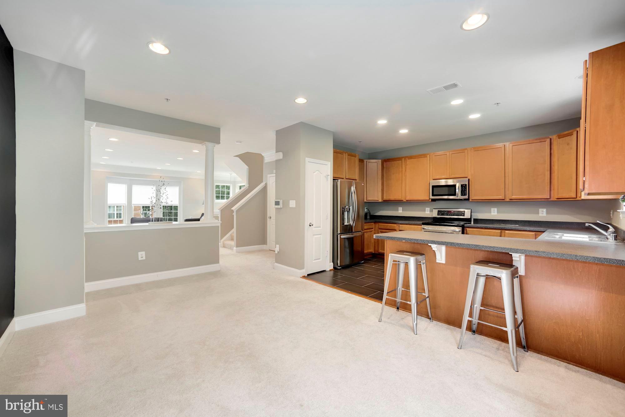 RIVERWATCH IND HEAD - Residential