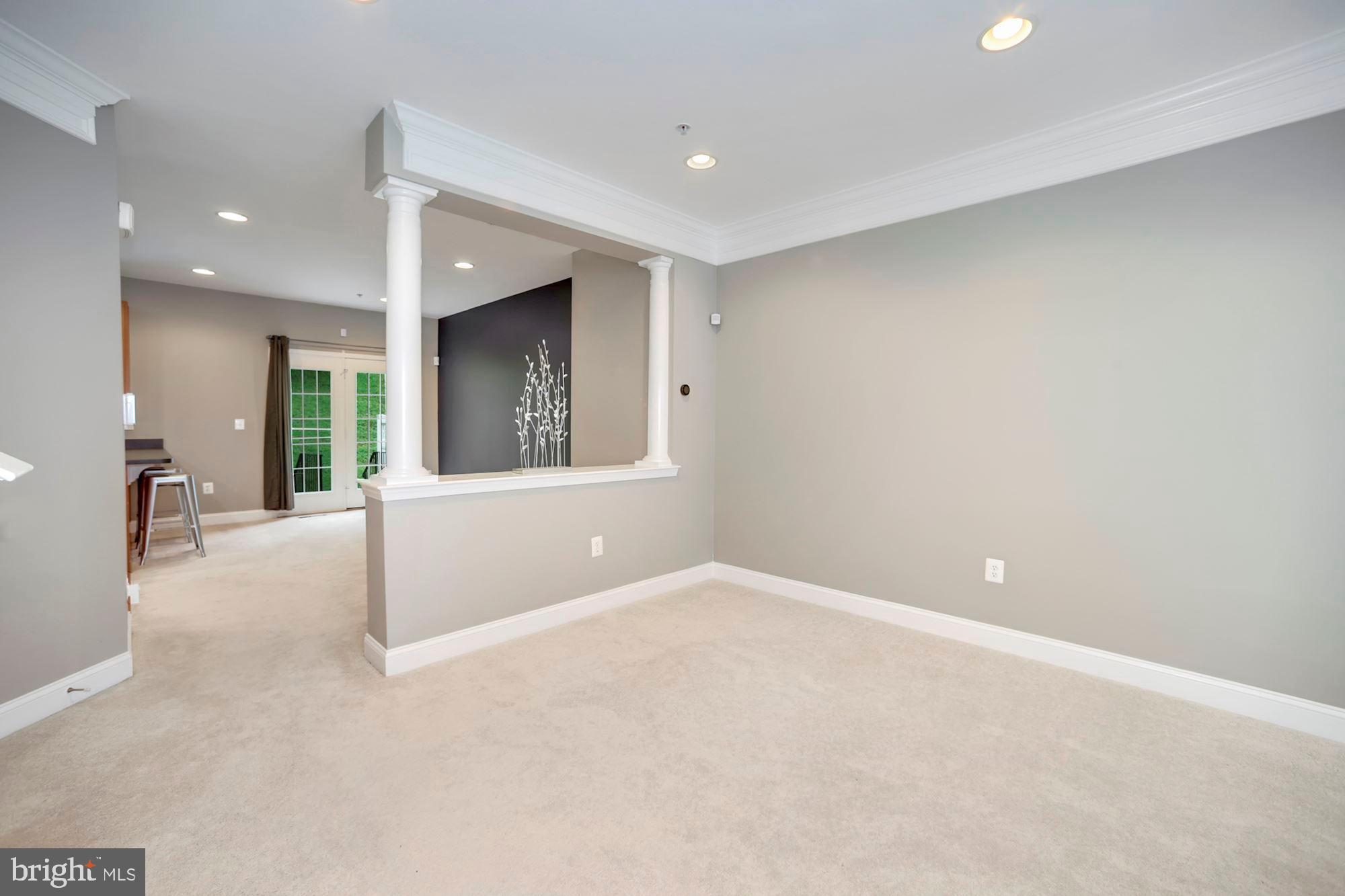 RIVERWATCH IND HEAD - Residential