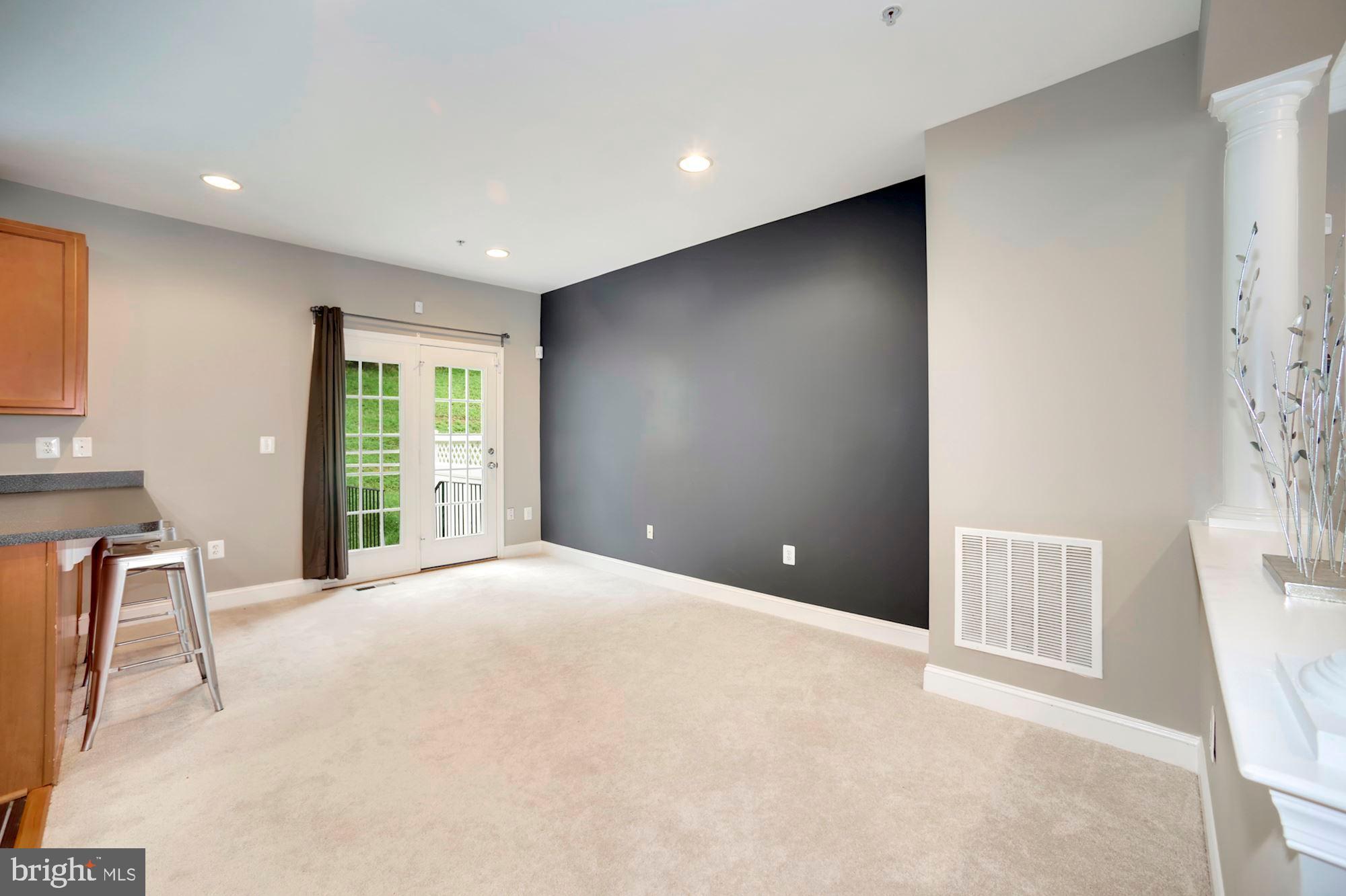 RIVERWATCH IND HEAD - Residential