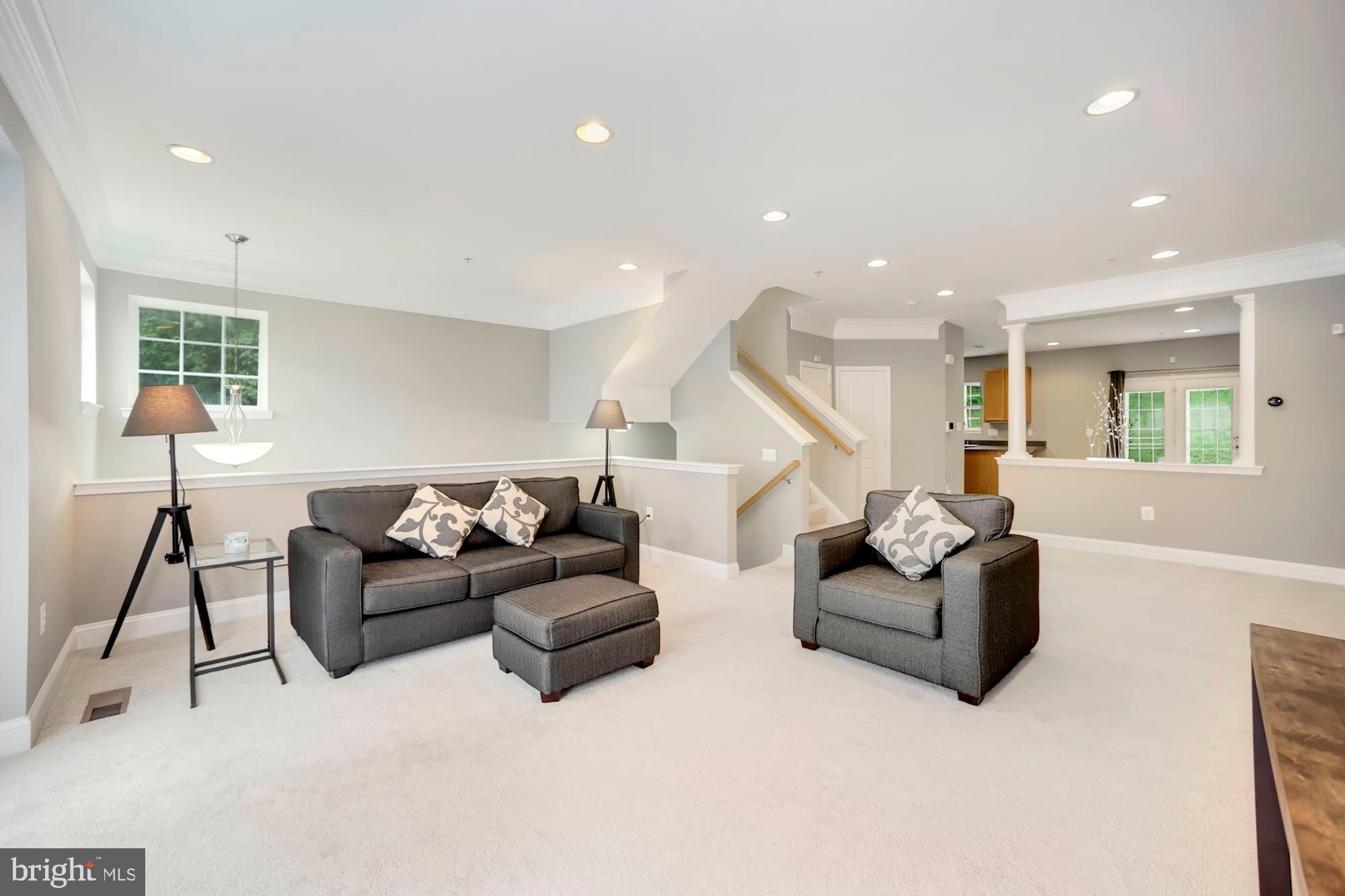 RIVERWATCH IND HEAD - Residential