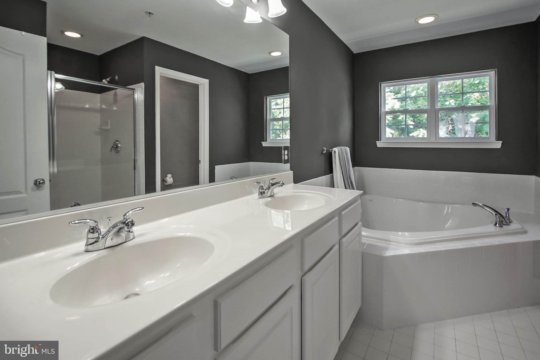 RIVERWATCH IND HEAD - Residential