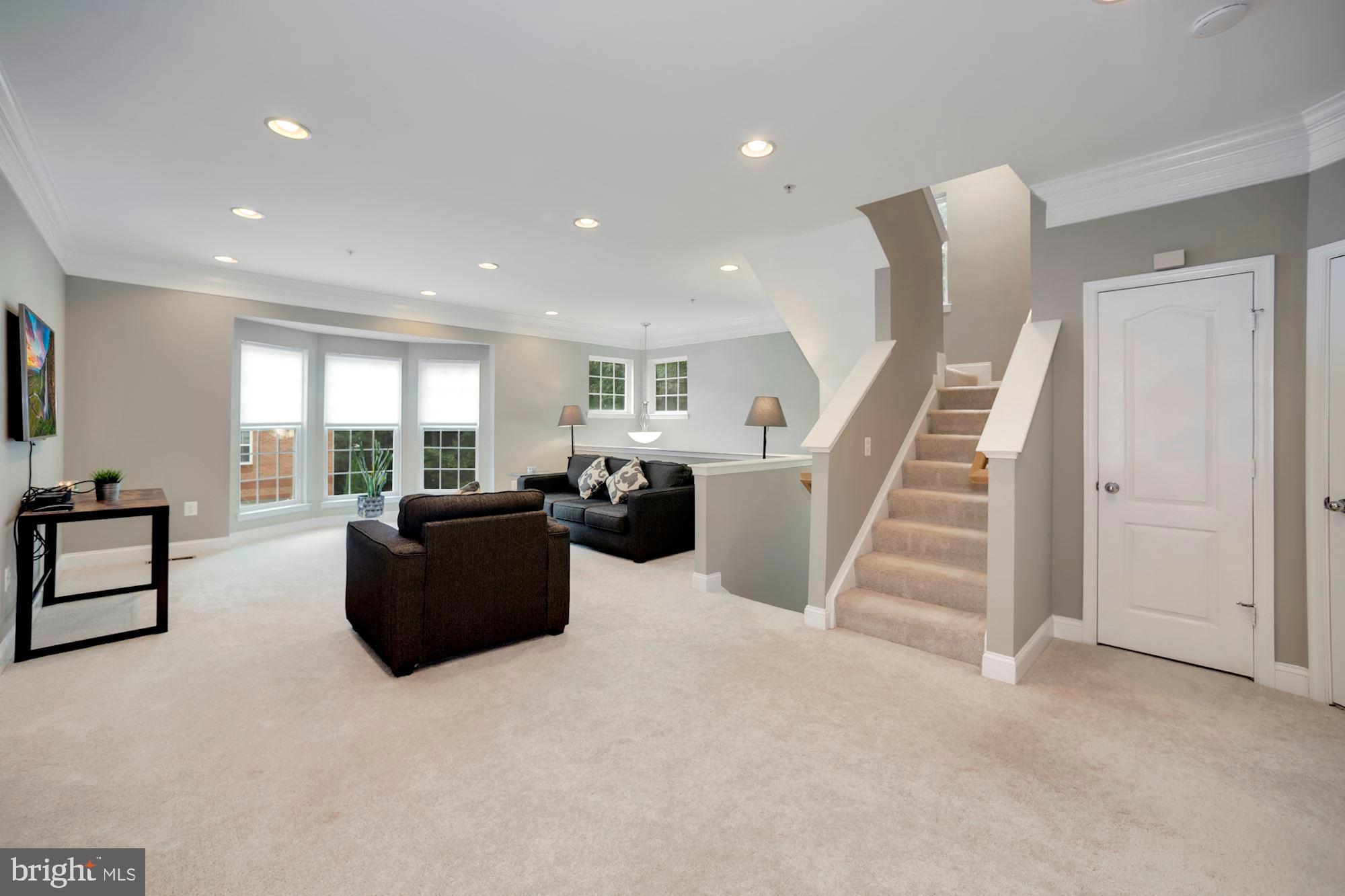 RIVERWATCH IND HEAD - Residential