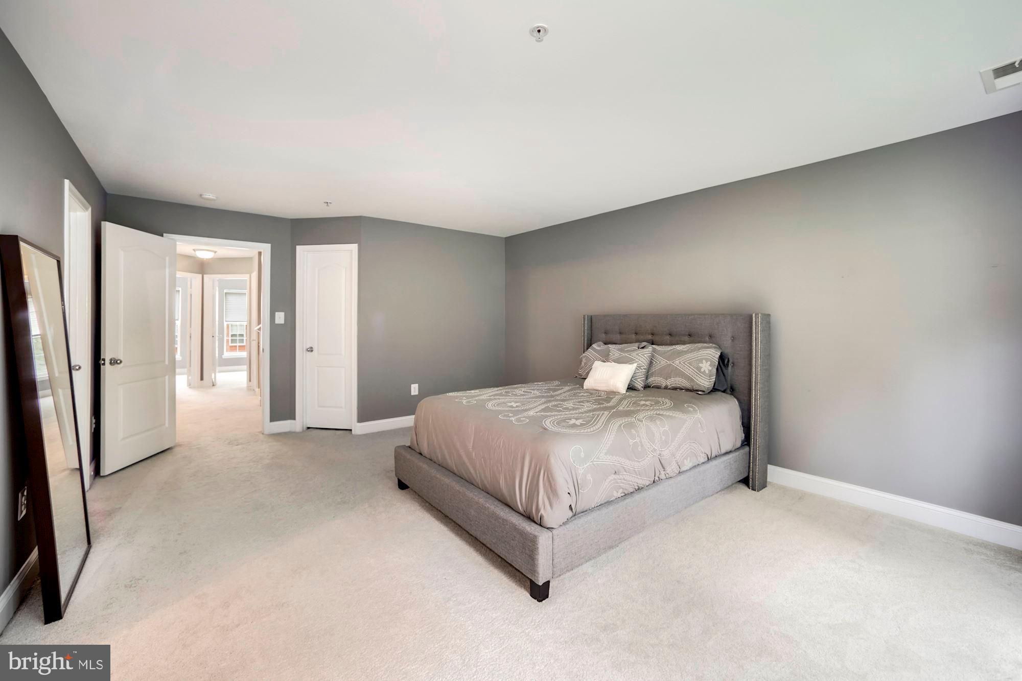 RIVERWATCH IND HEAD - Residential