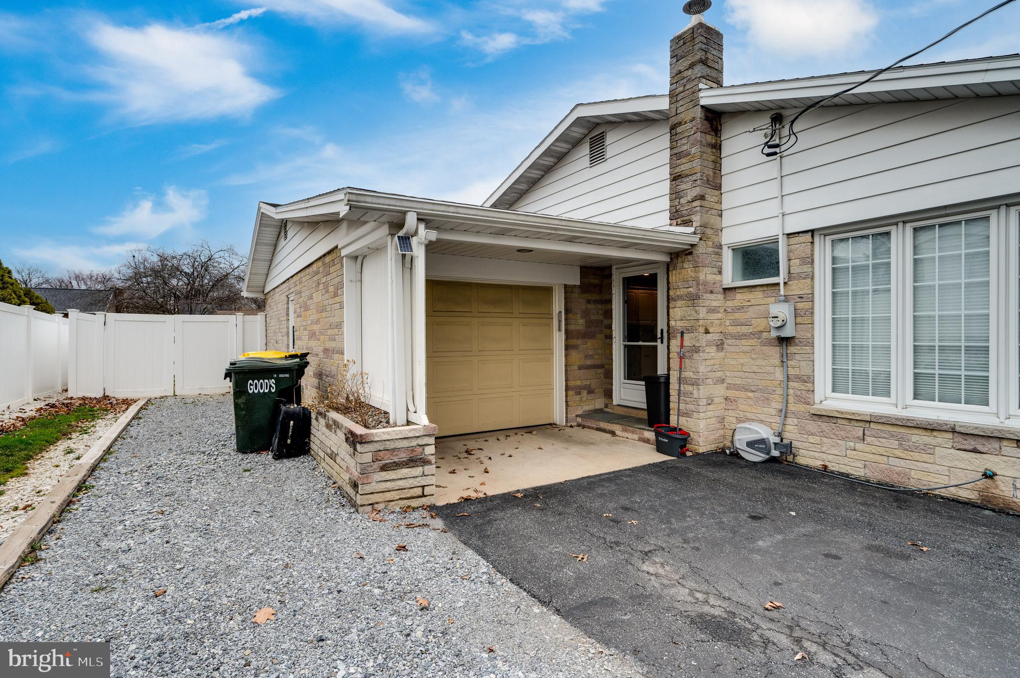 22 E SWARTZVILLE ROAD