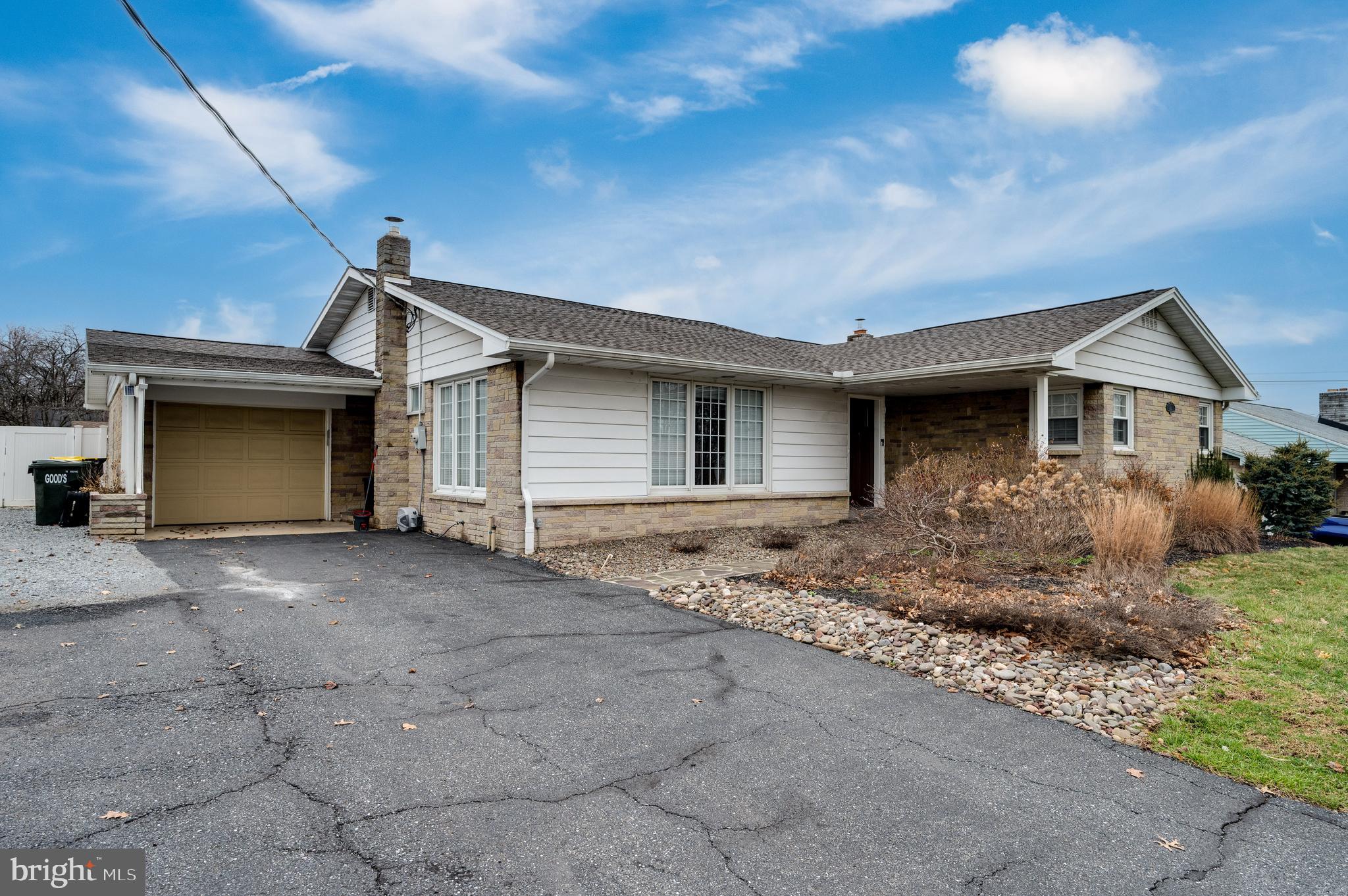 22 E SWARTZVILLE ROAD
