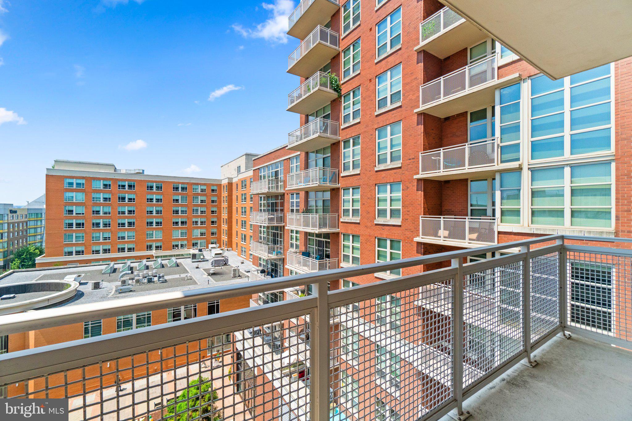 NATIONAL HARBOR - Residential