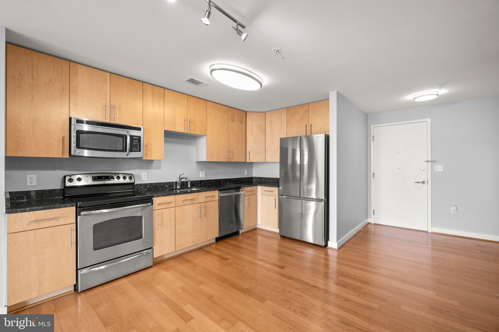 NATIONAL HARBOR - Residential