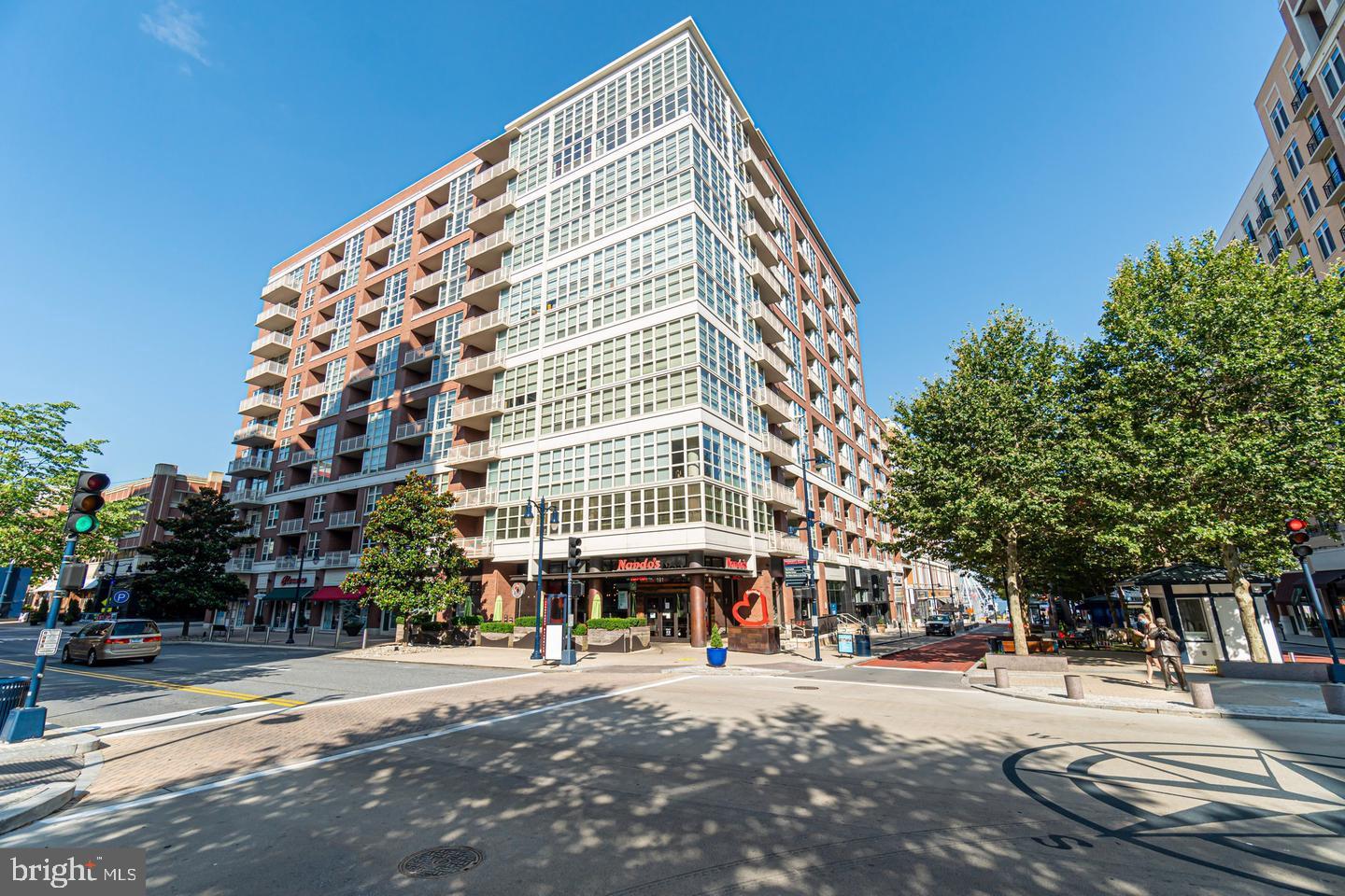 NATIONAL HARBOR - Residential