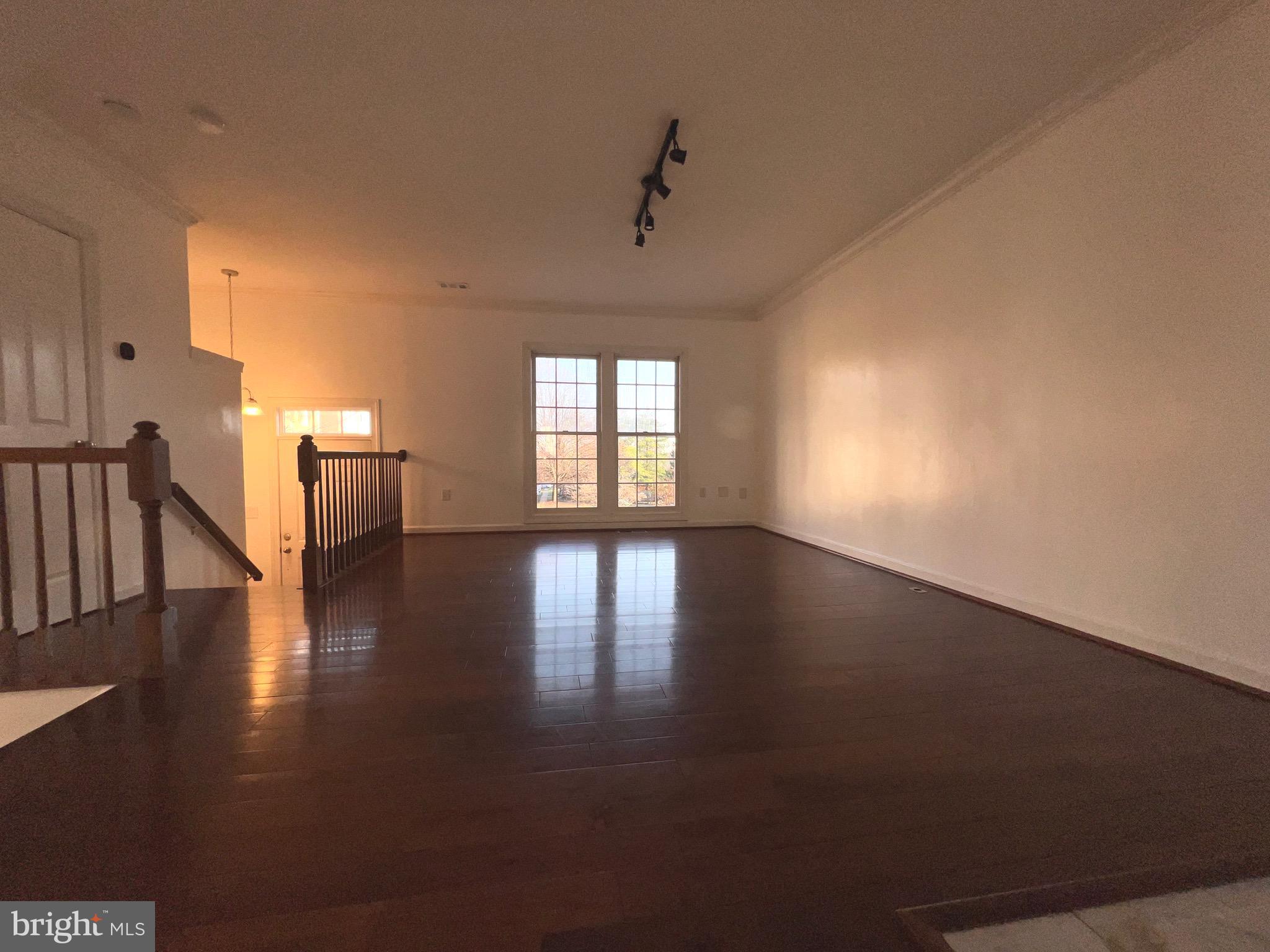 CENTRE RIDGE - Residential