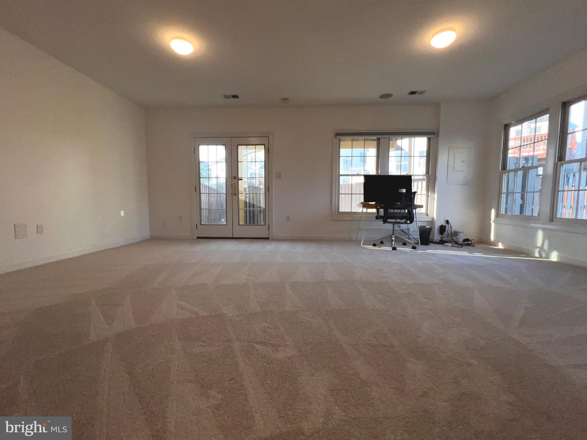 CENTRE RIDGE - Residential