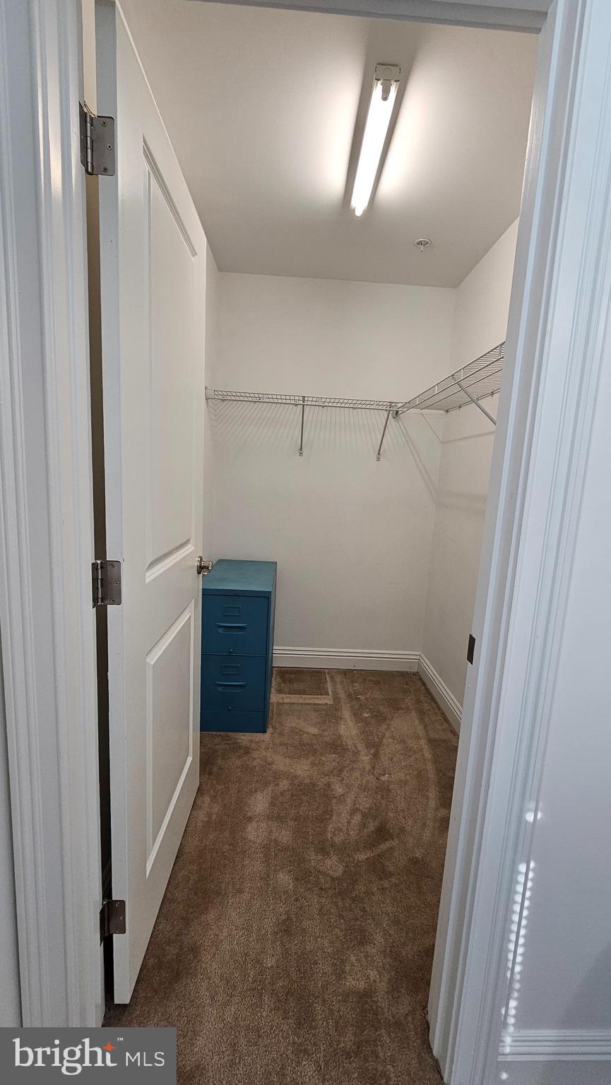 HYDE PARK - Residential