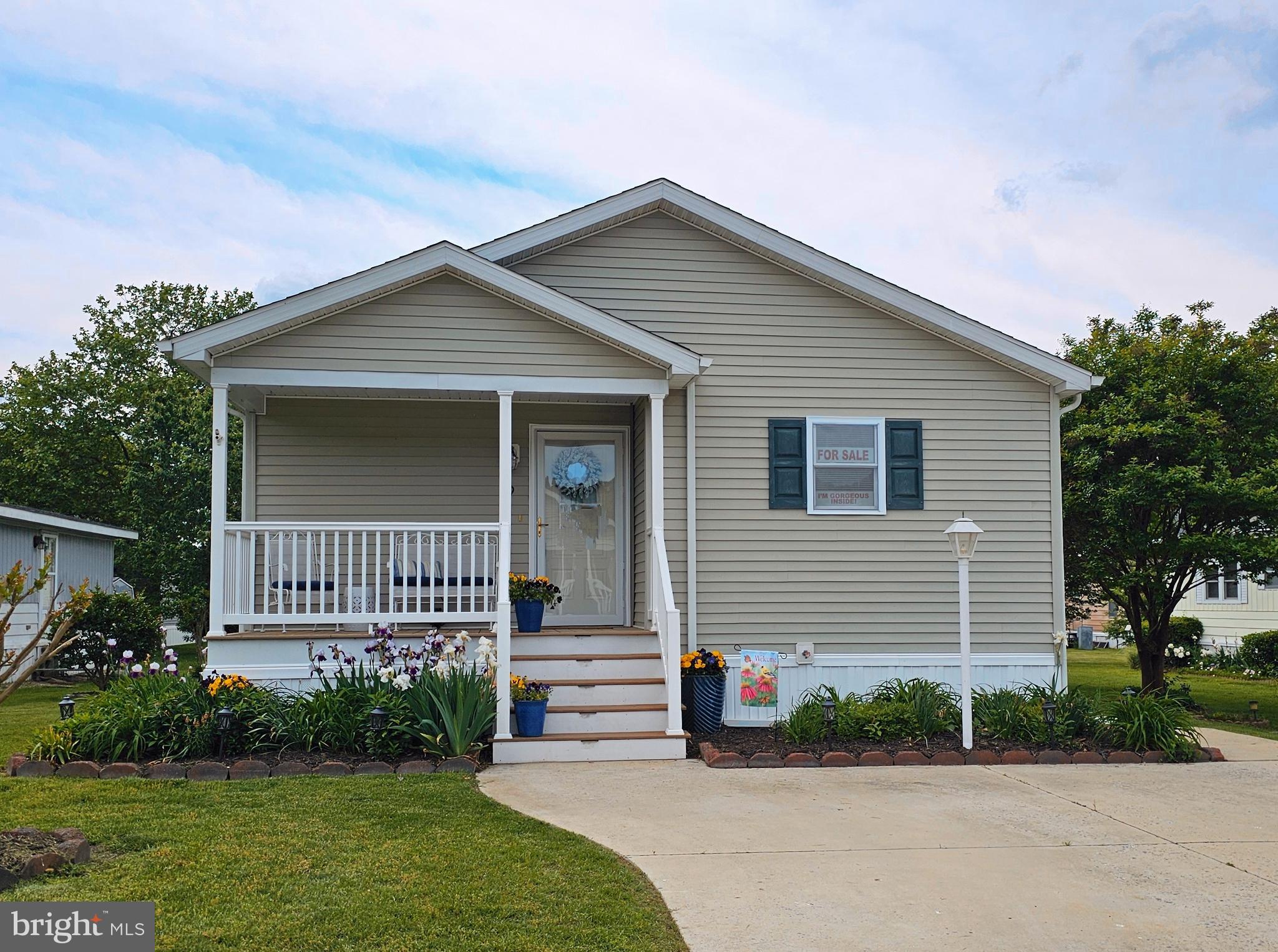 Welcome to the Sun Communities Hyde Park 55+ Community, where comfortable living meets convenience. Get ready for the next chapter of your life in the vibrant and inclusive neighborhood, Hyde Park.
It's gorgeous inside! Built in 2013, this charming home features a front-layout kitchen and a thoughtfully designed floor plan.(the floorplan is in the documents section) It offers two spacious bedrooms and two full baths, including a primary suite with an expansive walk-in closet. The well-sized laundry room provides convenient outdoor access to both the driveway and backyard, where you'll find a handy storage shed. The gas furnace was replaced in 2022. This home combines comfort and functionality, making everyday living a breeze!
Hyde Park offers an array of outstanding amenities designed to enhance your lifestyle. Enjoy a swim in the outdoor pool, socialize with friends and neighbors at the club house, or engage in friendly competition on the shuffleboard courts. Best of all, these amenities are included in the monthly ground rent, along with property taxes, water, sewer, snow removal on paved streets, maintenance of common areas, trash services, and onsite office management.
Located minutes away from historic downtown Easton, via Route 50, with medical facilities, YMCA, shopping centers, restaurants, arts and entertainment. Enjoy the serenity of a well-established community while having the convenience of nearby amenities and easy commuting options for work or travel. Relax and start enjoying life here!