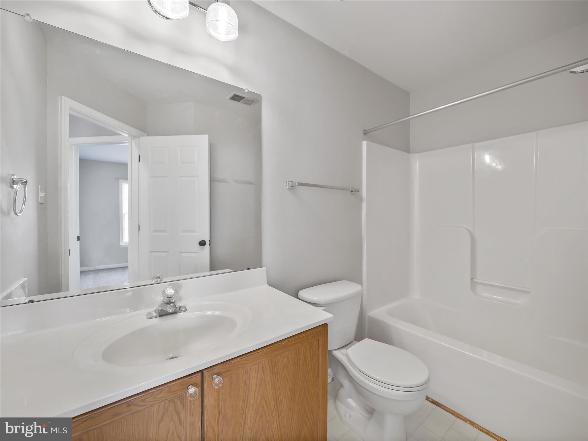 WHISPERING RIDGE - Residential