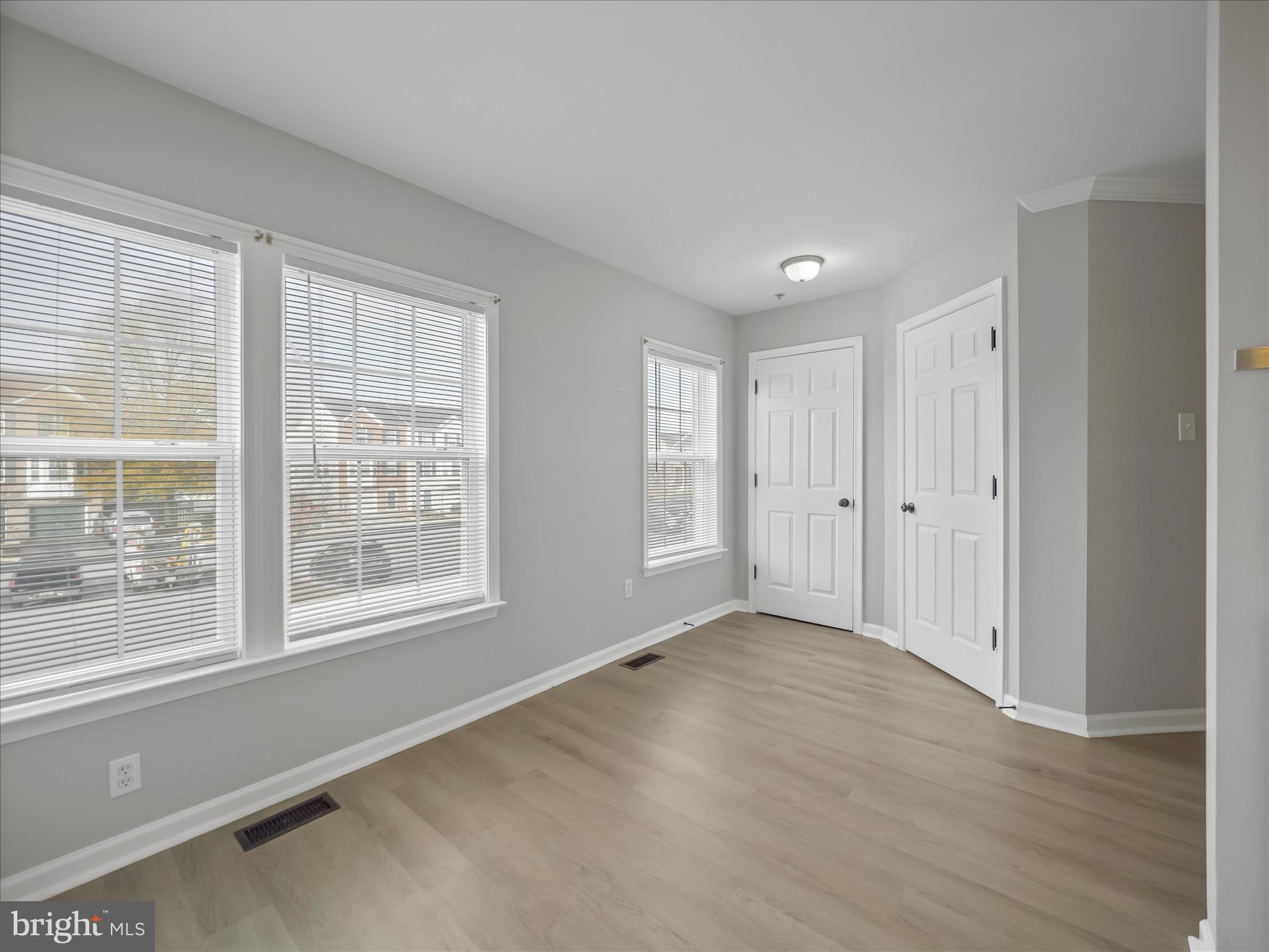 WHISPERING RIDGE - Residential