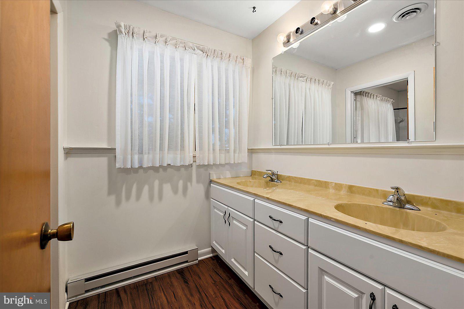 ANNEMESSEX RIDGE - Residential