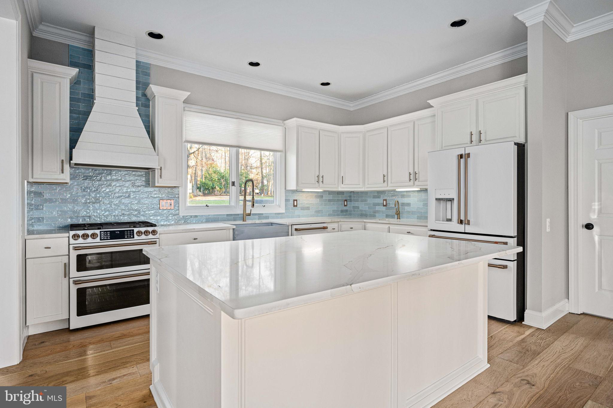 FAWN LAKE - Residential