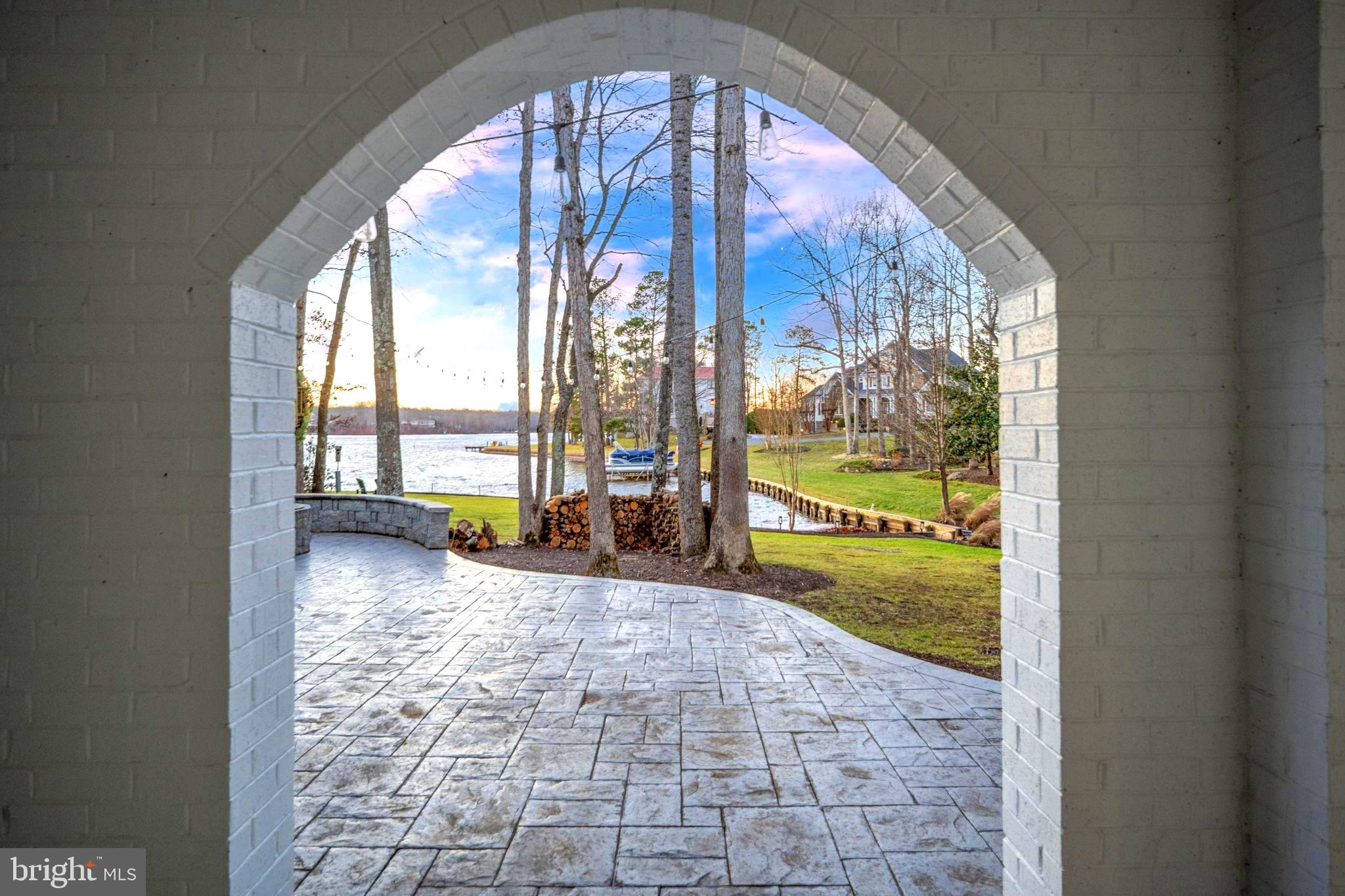 FAWN LAKE - Residential