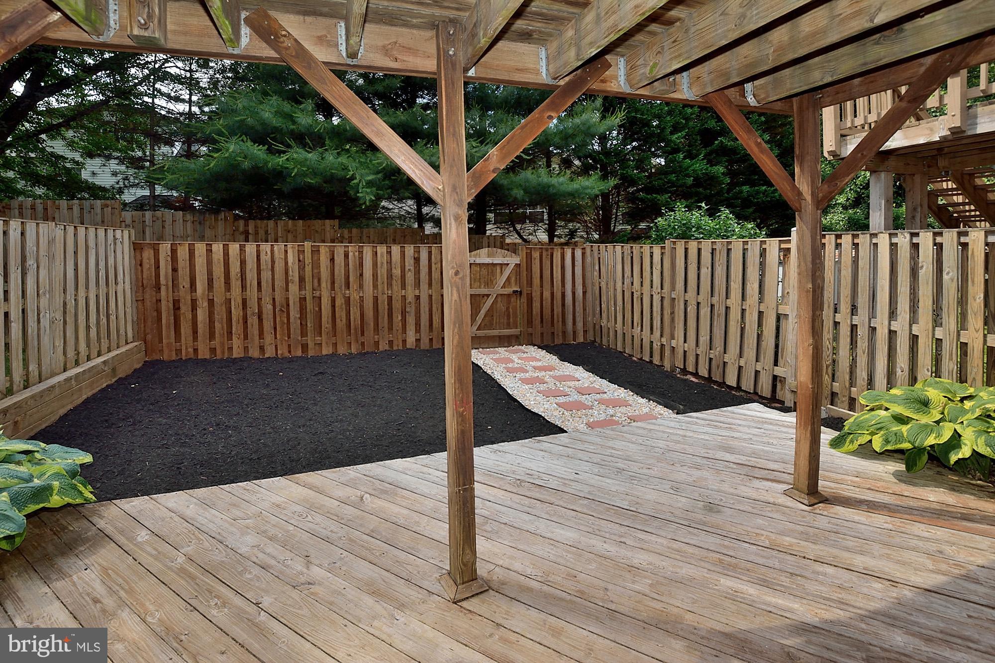 GLEN COVE - Residential Lease