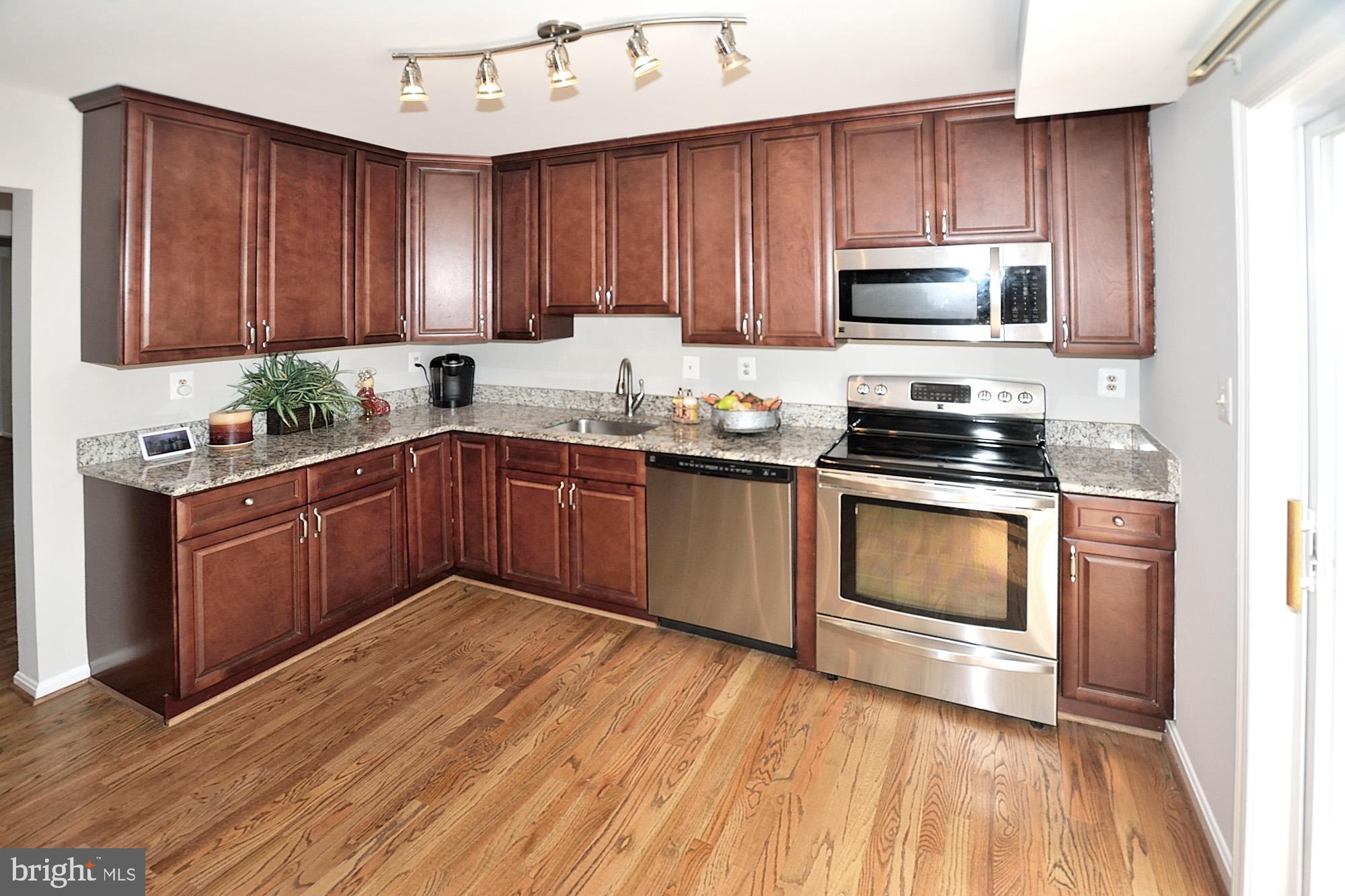 GLEN COVE - Residential Lease