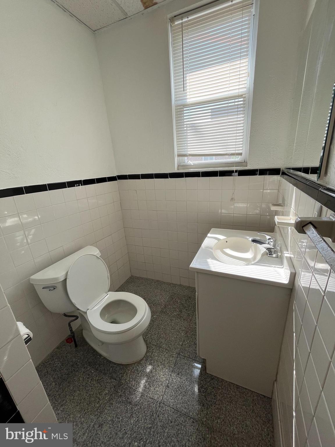 EAST PASSYUNK CROSSING - Residential Lease