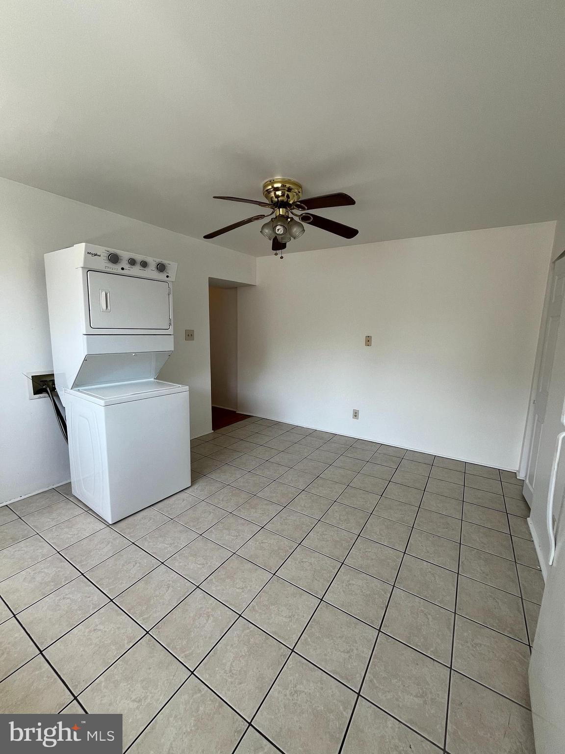 EAST PASSYUNK CROSSING - Residential Lease