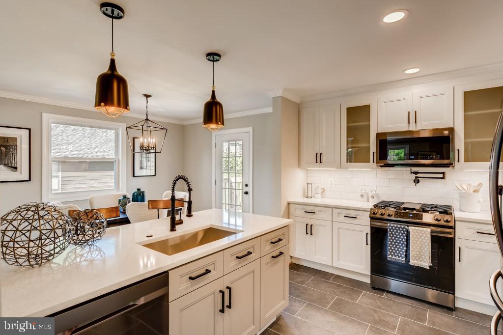 THORNLEIGH - Residential