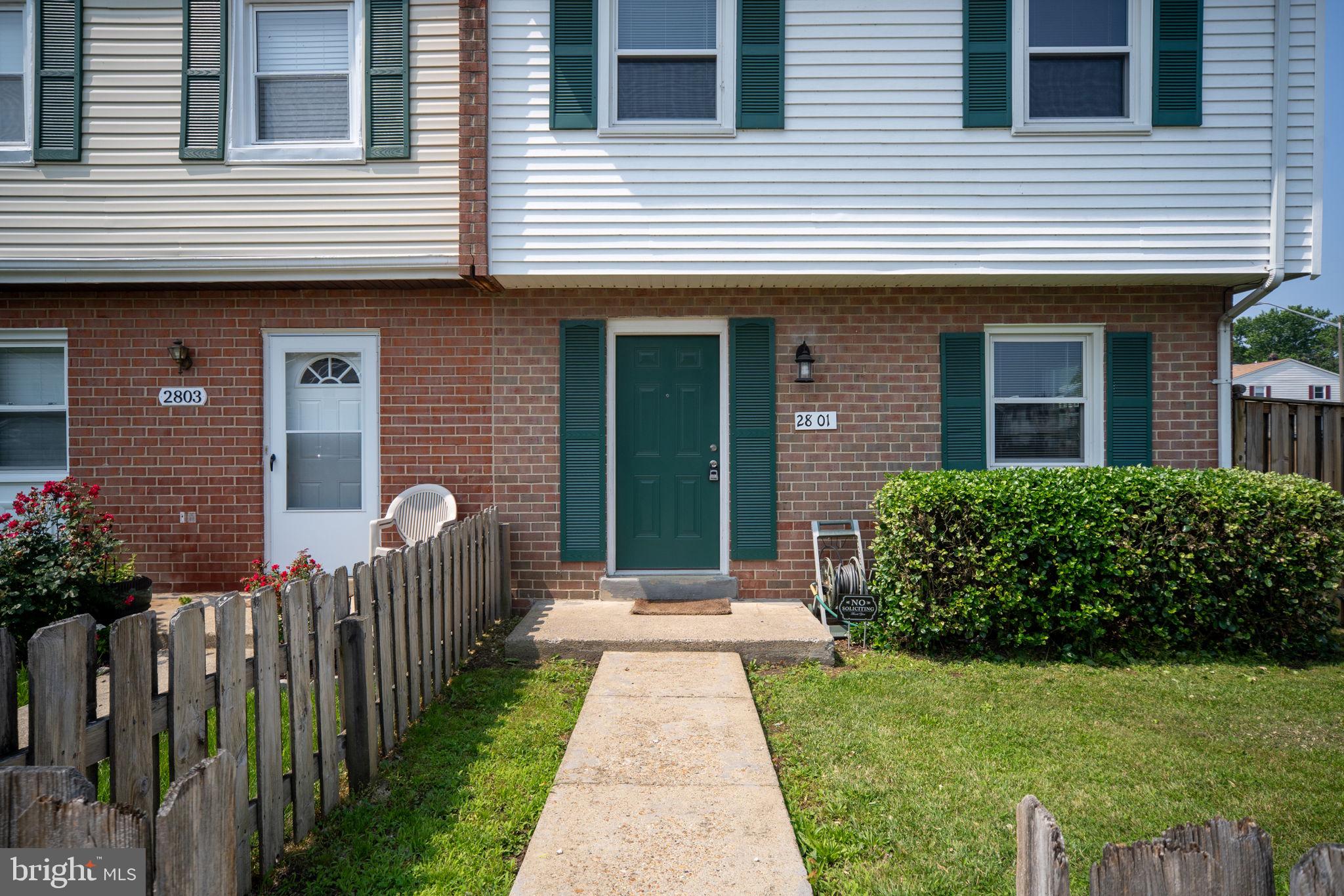 2801 BANKS COURT