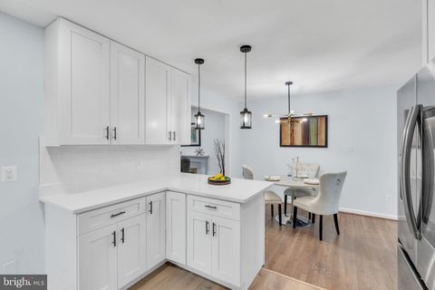 Tiny photo for 8441 Thames Street, SPRINGFIELD, VA 22151 (MLS # VAFX2300198)