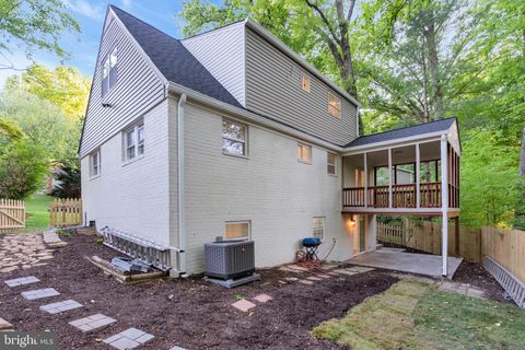 Photo of 8441 Thames Street, SPRINGFIELD, VA 22151 (MLS # VAFX2300198)
