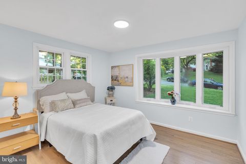 Tiny photo for 8441 Thames Street, SPRINGFIELD, VA 22151 (MLS # VAFX2300198)
