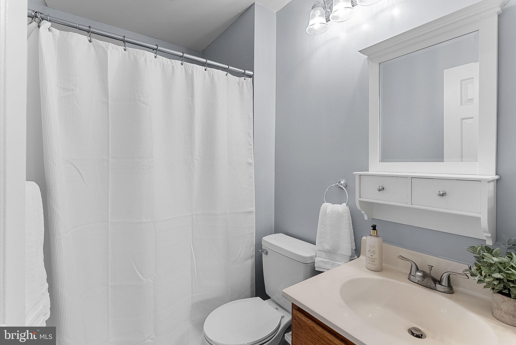 ROLLING OAKS - Residential