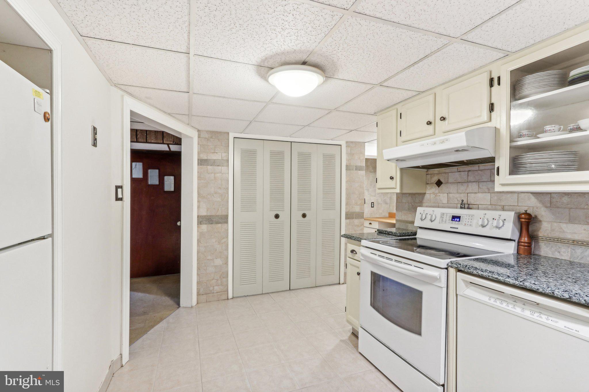 HIGHLAND GARDENS - Residential