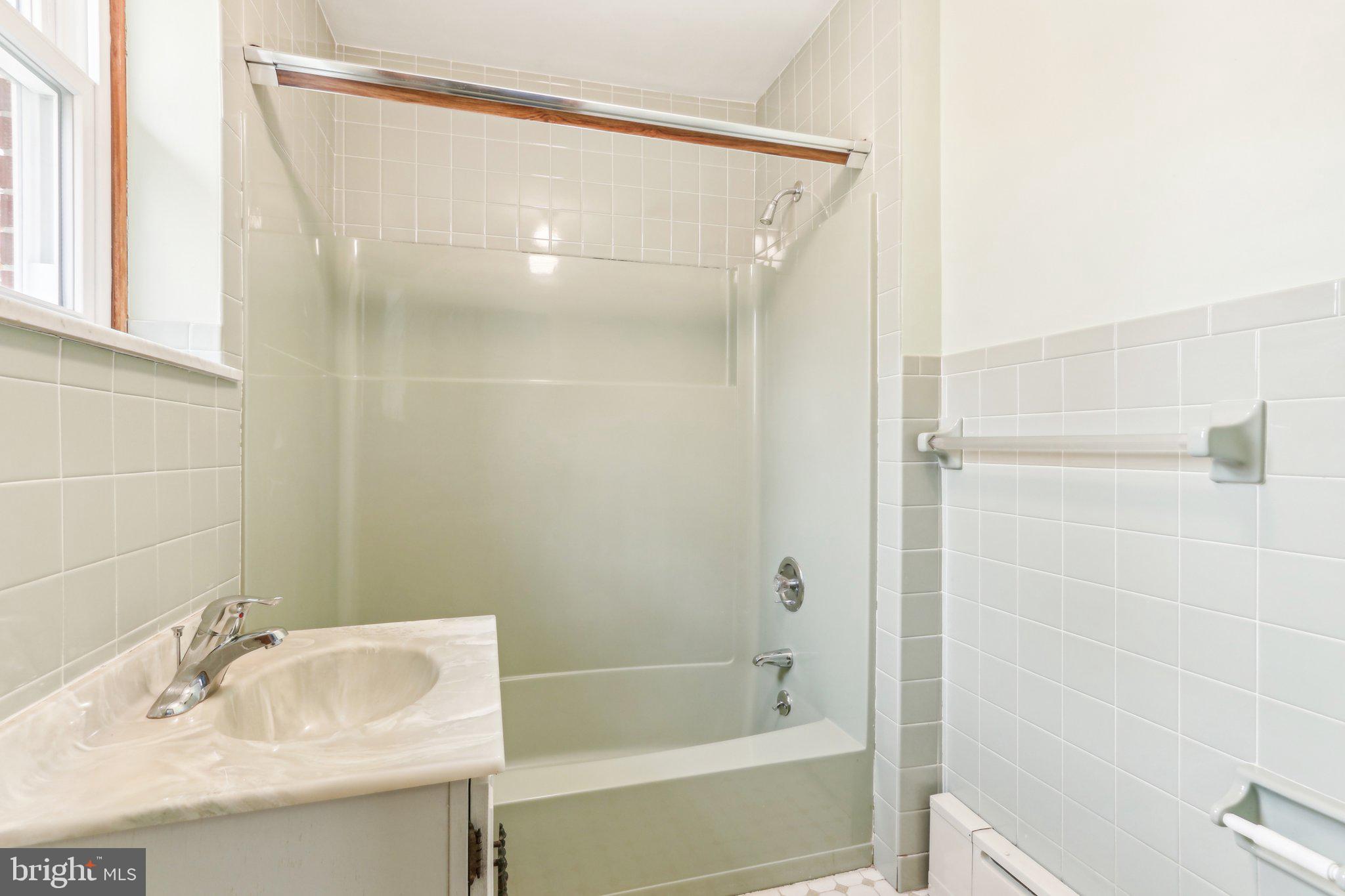 HIGHLAND GARDENS - Residential