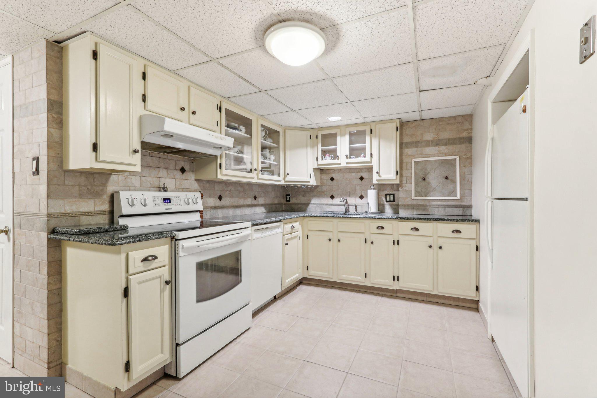 HIGHLAND GARDENS - Residential