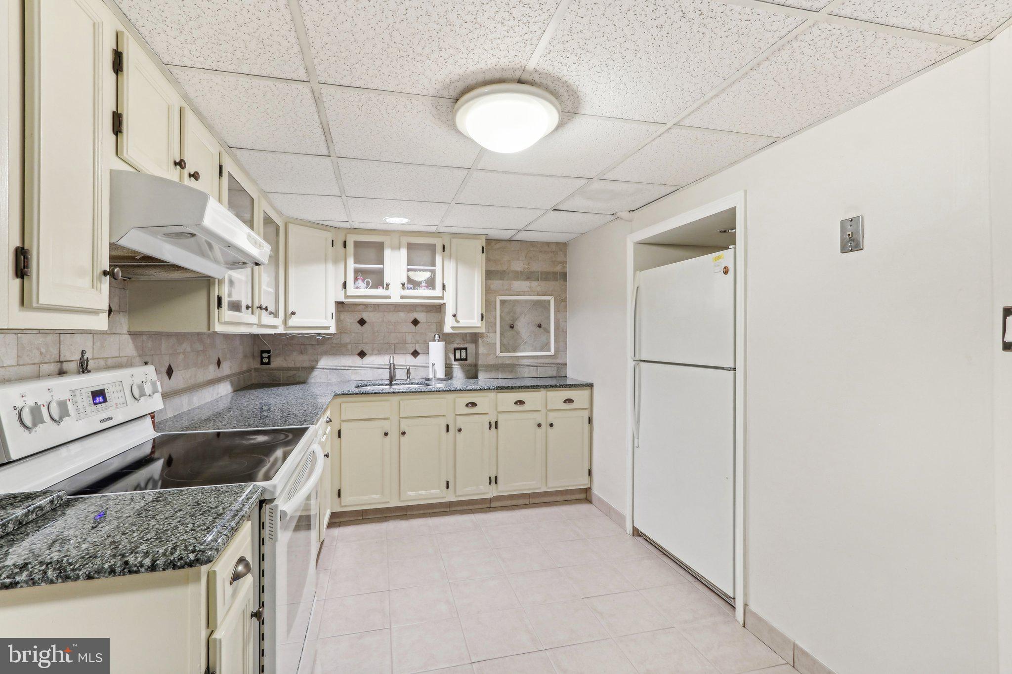 HIGHLAND GARDENS - Residential