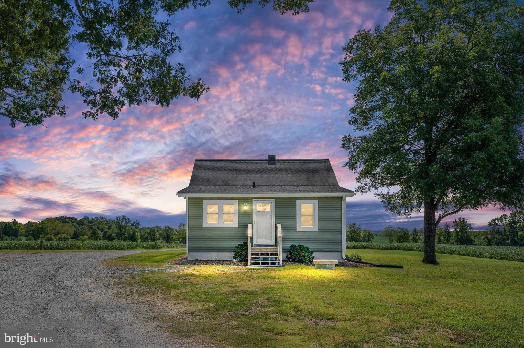 Fredericksburg, Virginia 22405, United States, 2 Bedrooms Bedrooms, ,3 BathroomsBathrooms,Residential,Active,225986