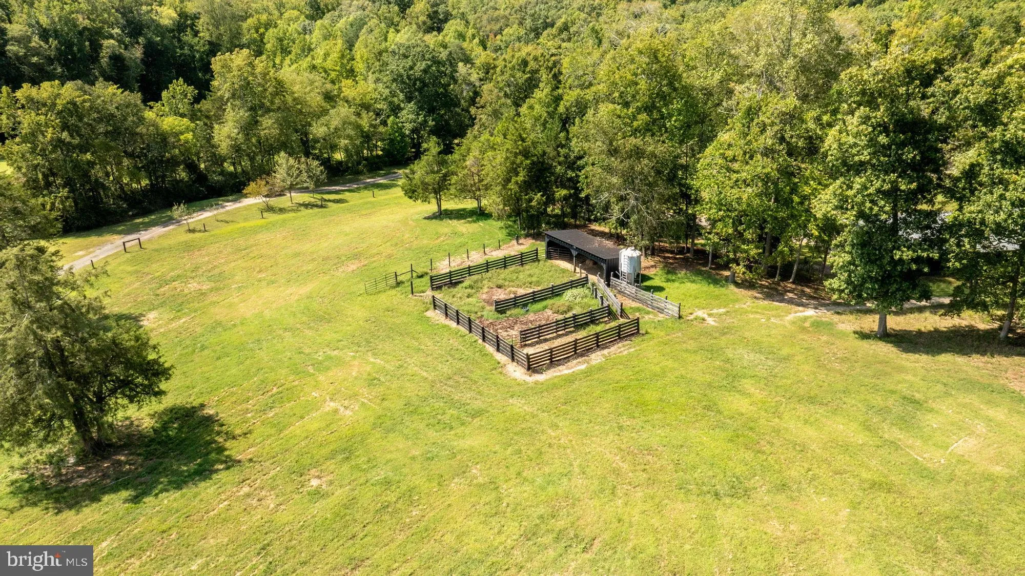 Fredericksburg, Virginia 22405, United States, 2 Bedrooms Bedrooms, ,3 BathroomsBathrooms,Residential,Active,225986